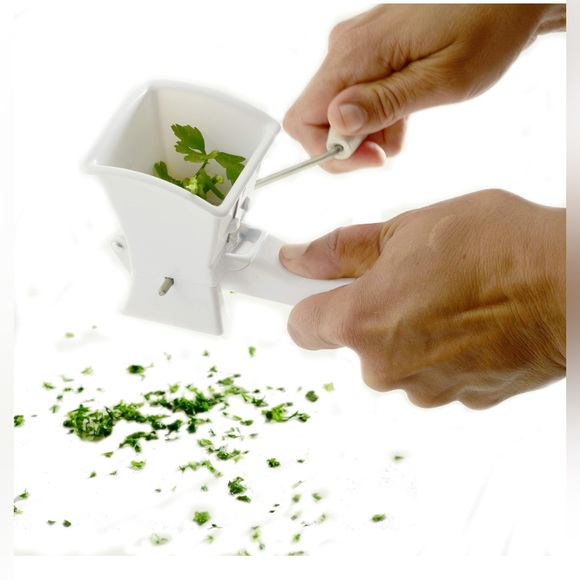 Herb Mill Grinder - Picture 6 of 11